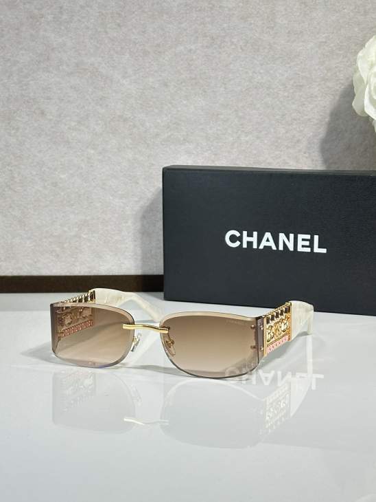 Picture of Chanel Sunglasses _SKUfw77366438fw